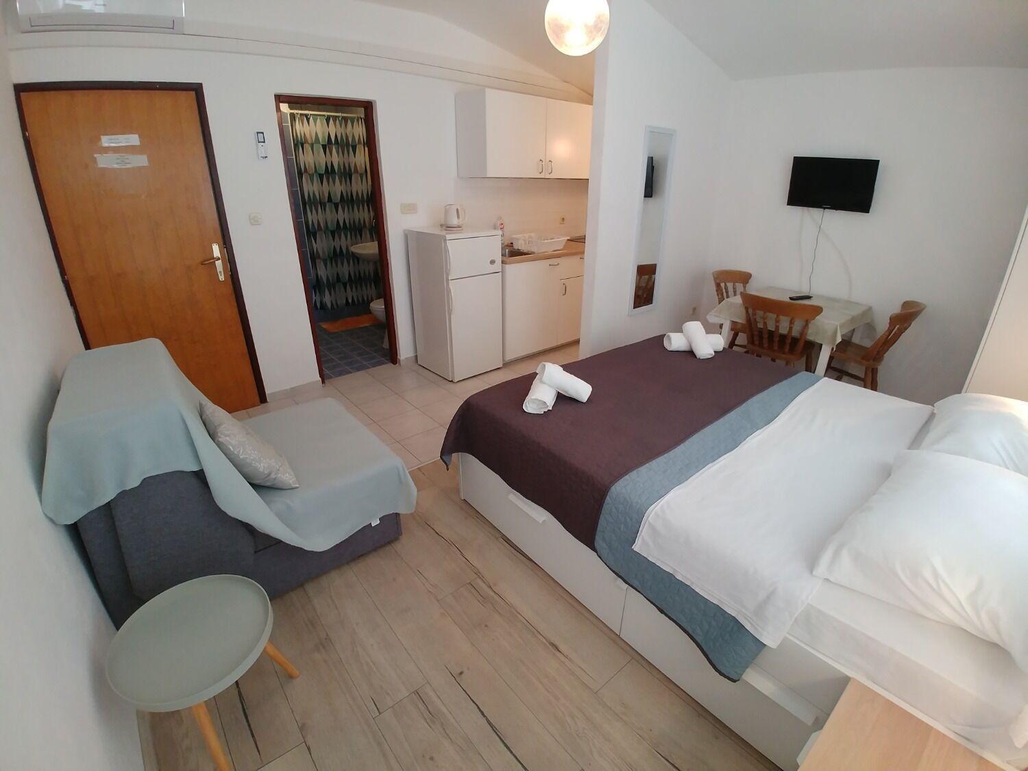 Apartment Svetka 萨利 外观 照片