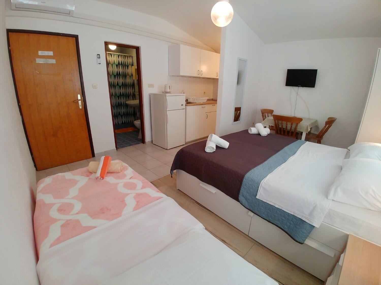 Apartment Svetka 萨利 外观 照片