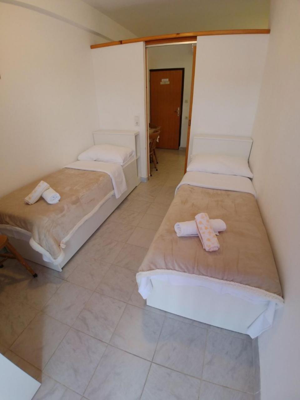 Apartment Svetka 萨利 外观 照片