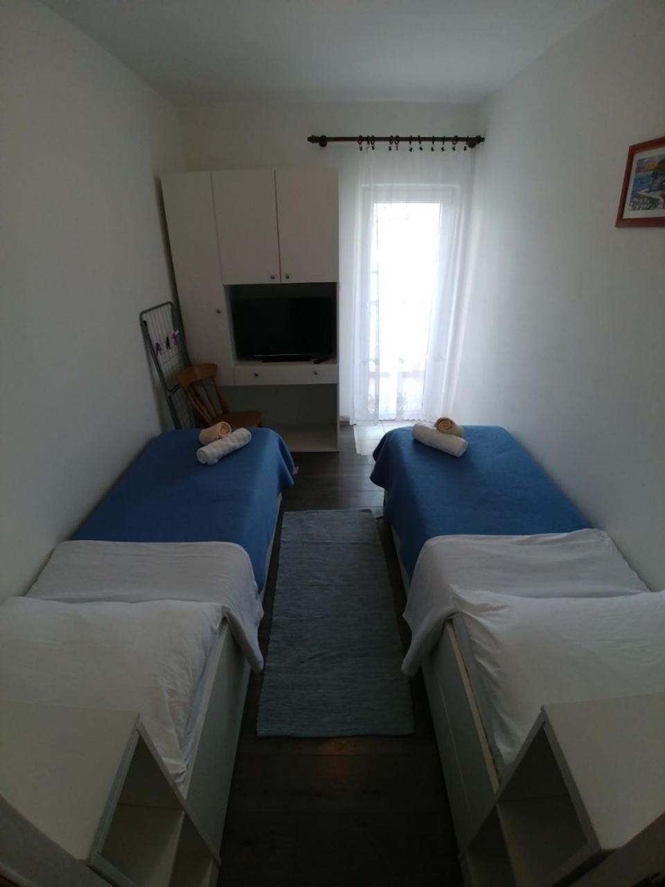 Apartment Svetka 萨利 外观 照片