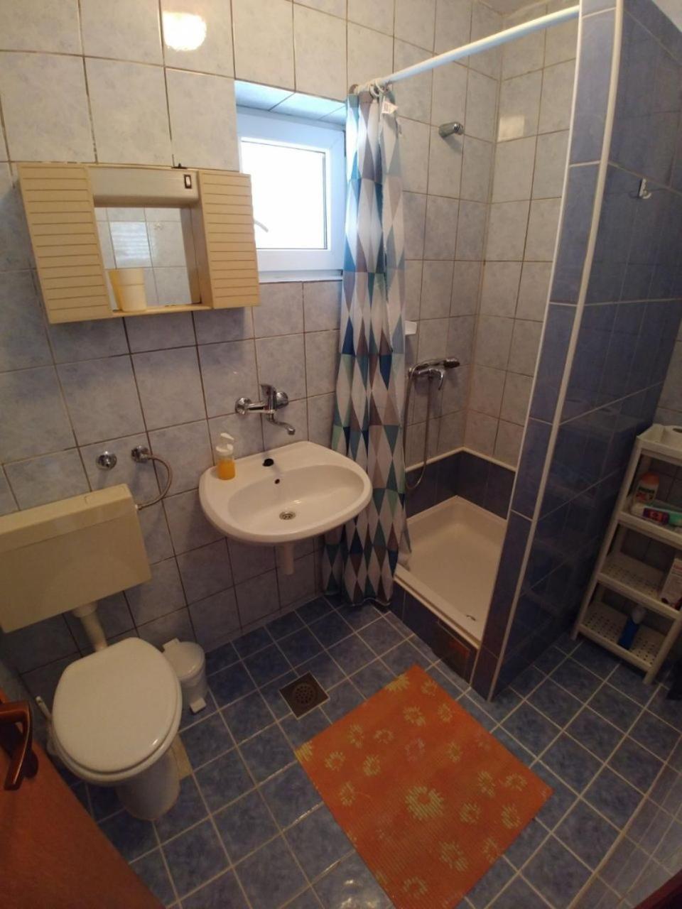 Apartment Svetka 萨利 外观 照片