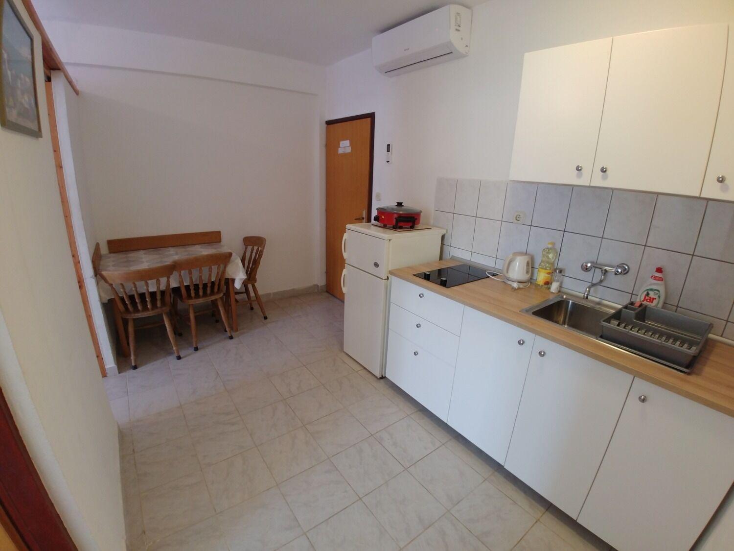 Apartment Svetka 萨利 外观 照片